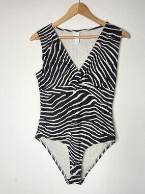 H&M Womens Medium Zebra Black White V-neck Bodysuit